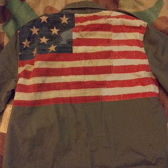 🔥Distressed Denim and supply RL button down - Picture 6 of 12